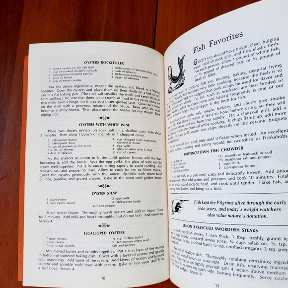 VTG 3 Thanksgiving Cookbook LOT French Indian Cooking in Early America Cape Cod - Picture 9 of 15